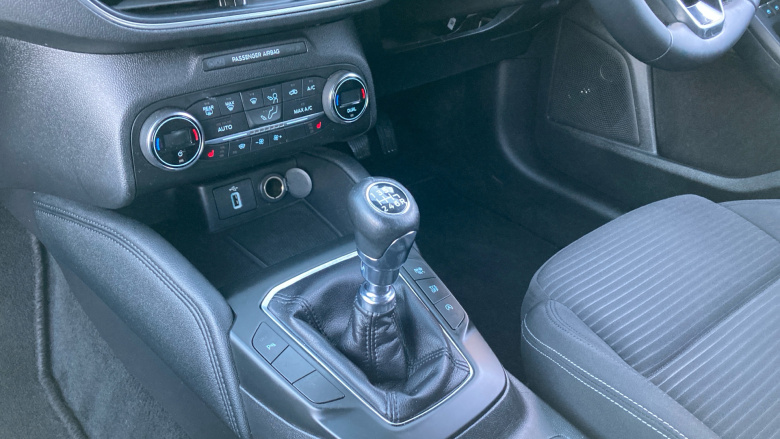 Ford Focus 1.0 EcoBoost 125 Titanium 5dr Petrol Hatchback